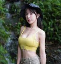 亚洲国产成人精品视频-探索亚洲文化多样性的另一面，成人内容与本土创作